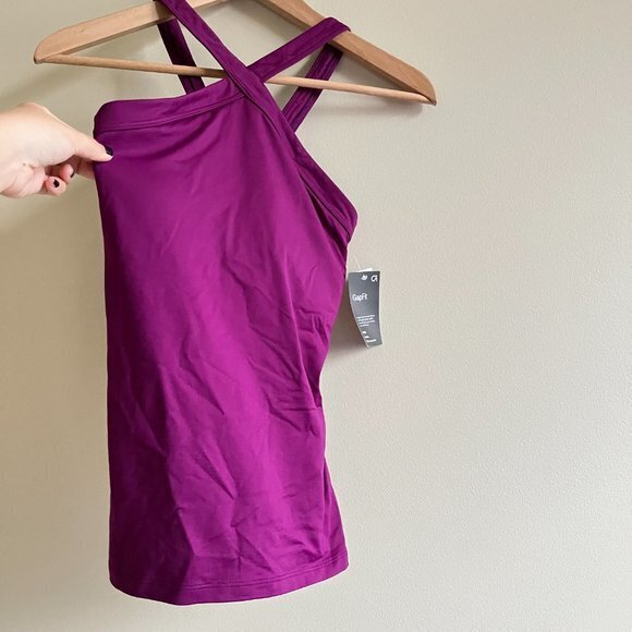 NEW gapfit halter neck exotic tank top built‎ in low impact bra removable… - Picture 2 of 8